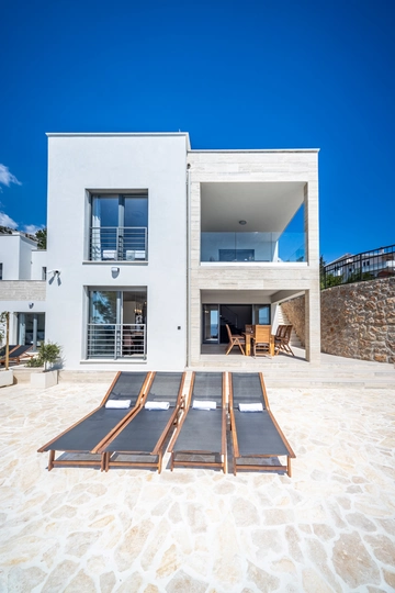 Villa in Starigrad Paklenica for Up to 10 Guests