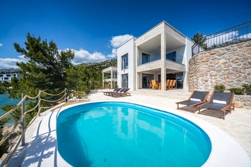 Villa in Starigrad Paklenica for Up to 10 Guests