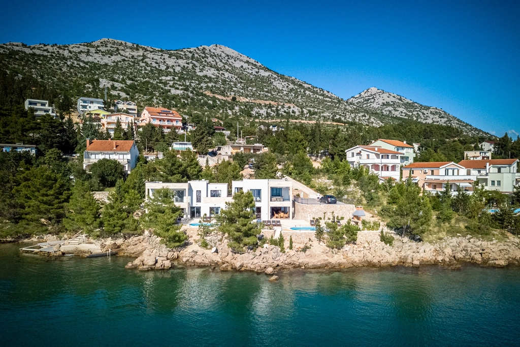 Villa in Starigrad Paklenica for Up to 10 Guests