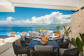 Sutivan 4-Bedroom Villa with Heated Infinity Pool