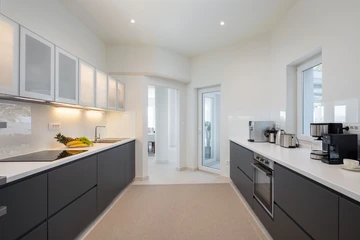 Sutivan 4-Bedroom Villa with Heated Infinity Pool