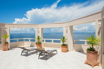 Sutivan 4-Bedroom Villa with Heated Infinity Pool