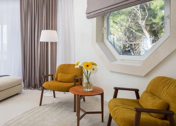 Sutivan 4-Bedroom Villa with Heated Infinity Pool