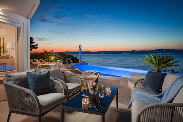 Sutivan 4-Bedroom Villa with Heated Infinity Pool