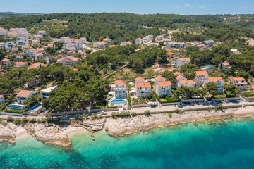 Sutivan 4-Bedroom Villa with Heated Infinity Pool