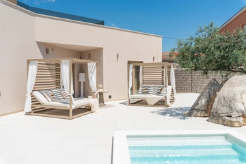 Villa in Galižana for 8 Guests with Private Pool