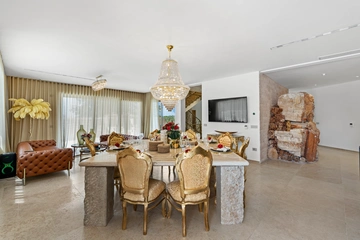 Villa in Galižana for 8 Guests with Private Pool