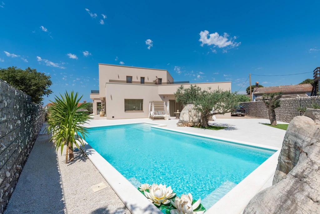 Villa in Galižana for 8 Guests with Private Pool