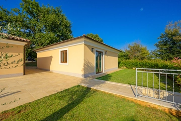 4-Bedroom Villa in Svetvinčenat for 8 Guests