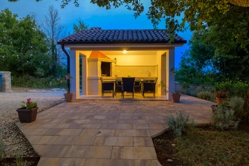 4-Bedroom Villa in Svetvinčenat for 8 Guests