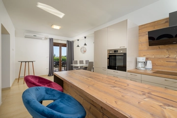 4-Bedroom Villa in Svetvinčenat for 8 Guests