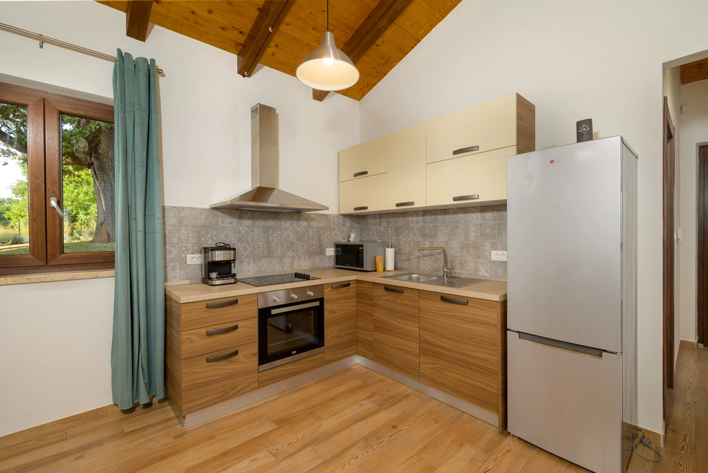 4-Bedroom Villa in Svetvinčenat for 8 Guests