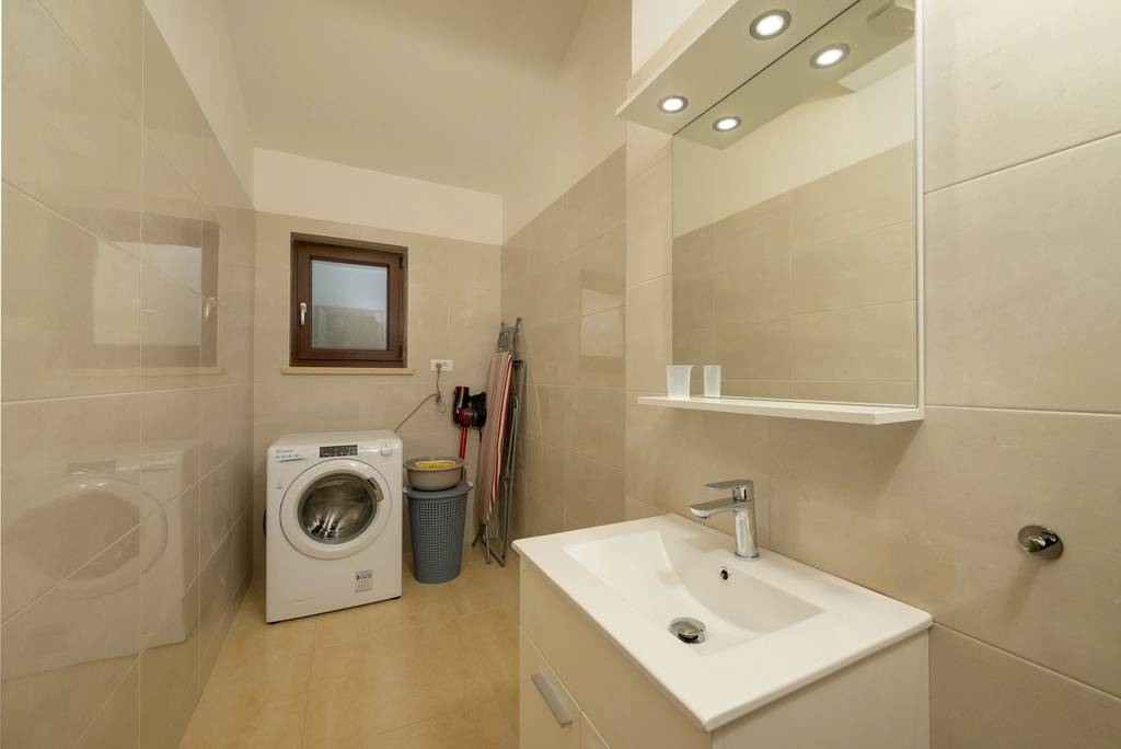 4-Bedroom Villa in Svetvinčenat for 8 Guests