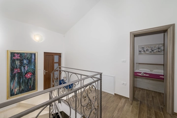 4-Bedroom Villa in Svetvinčenat for 8 Guests