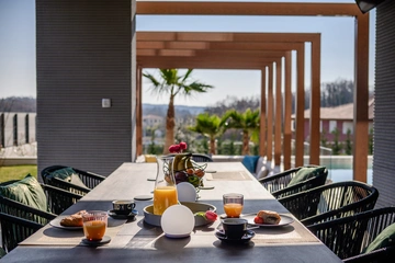 4-Bedroom Villa in Vižinada (Sleeps 8)