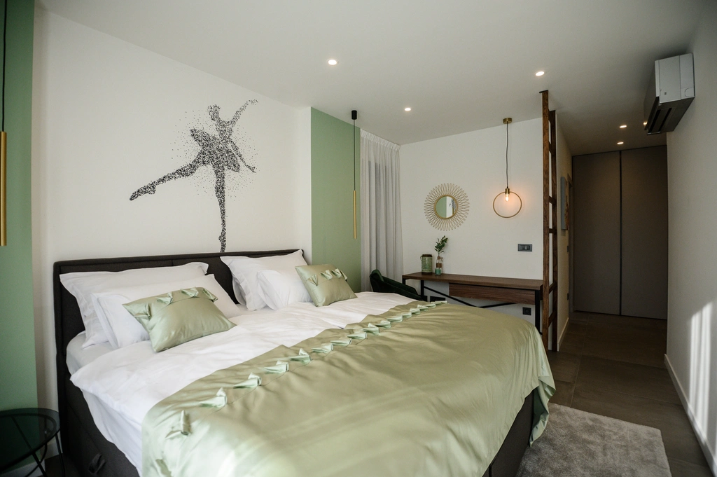 4-Bedroom Villa in Vižinada (Sleeps 8)