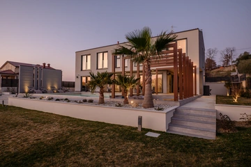 4-Bedroom Villa in Vižinada (Sleeps 8)