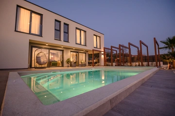 4-Bedroom Villa in Vižinada (Sleeps 8)