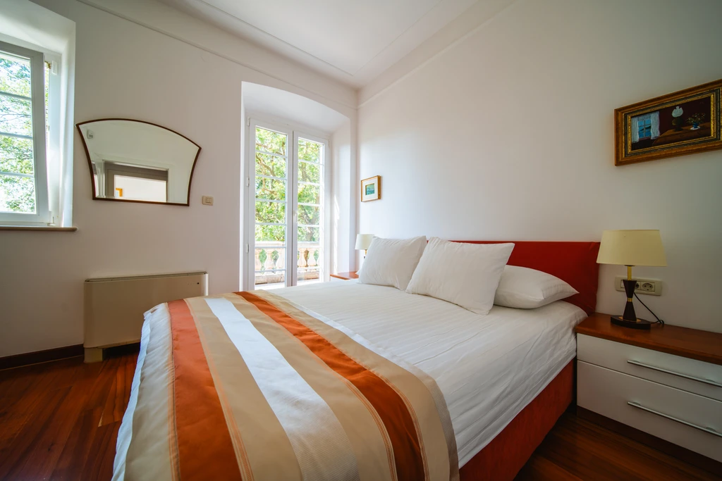 4-Bedroom Villa with Private Heated Pool in Čilipi