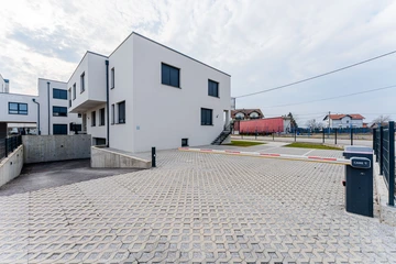 Newly renovated 2-bedroom apartment in Velika Mlaka