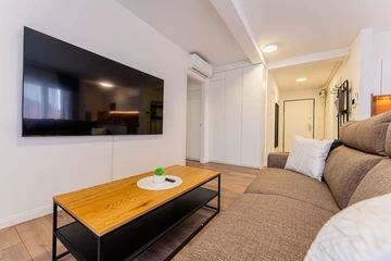 Velika Mlaka 2-Bedroom Apartment for 6 Guests