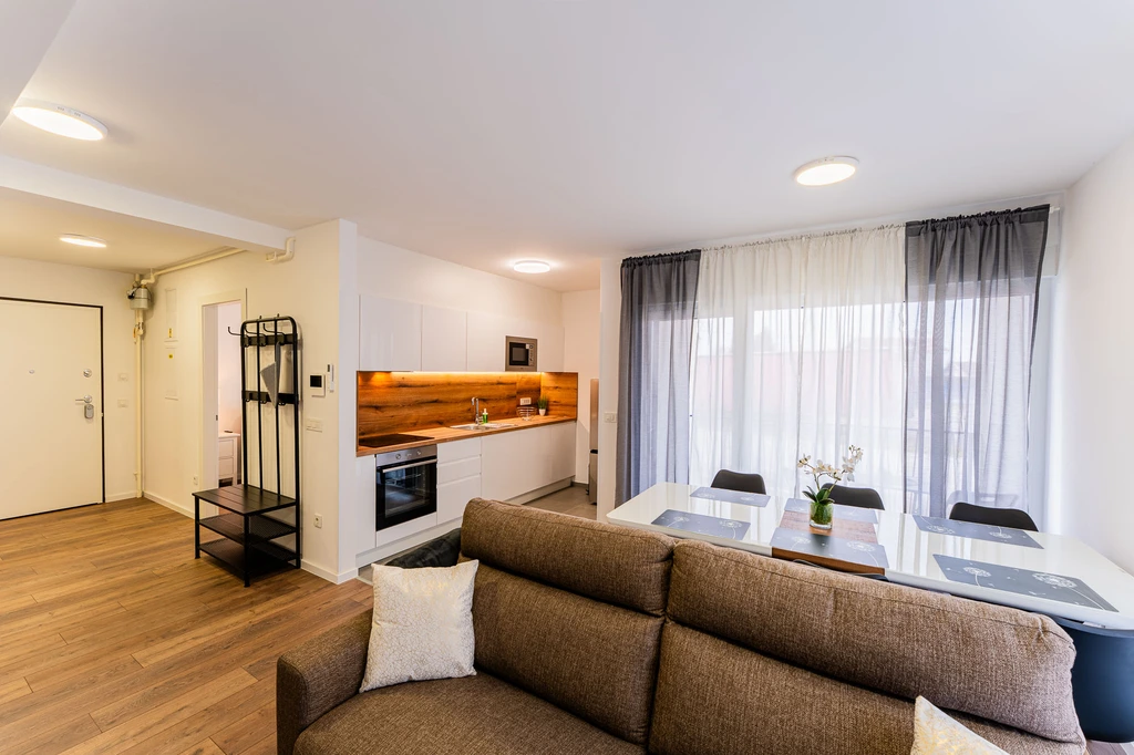 Velika Mlaka 2-Bedroom Apartment for 6 Guests