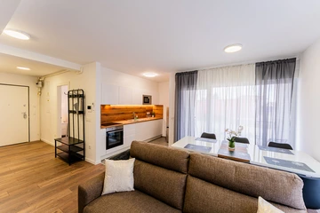 Velika Mlaka 2-Bedroom Apartment for 6 Guests