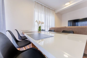 Velika Mlaka 2-Bedroom Apartment for 6 Guests