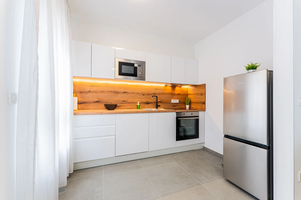 Velika Mlaka 2-Bedroom Apartment for 6 Guests