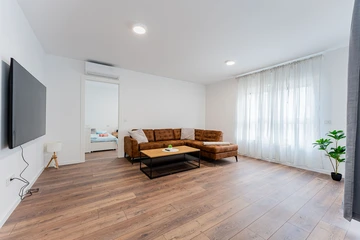 Newly Renovated 2-Bedroom Apartment in Velika Mlaka