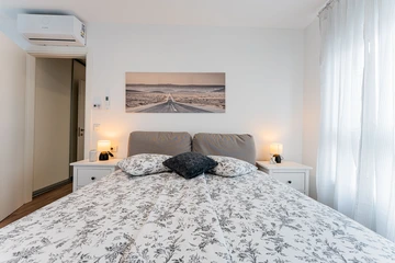 Newly Renovated 2-Bedroom Apartment in Velika Mlaka