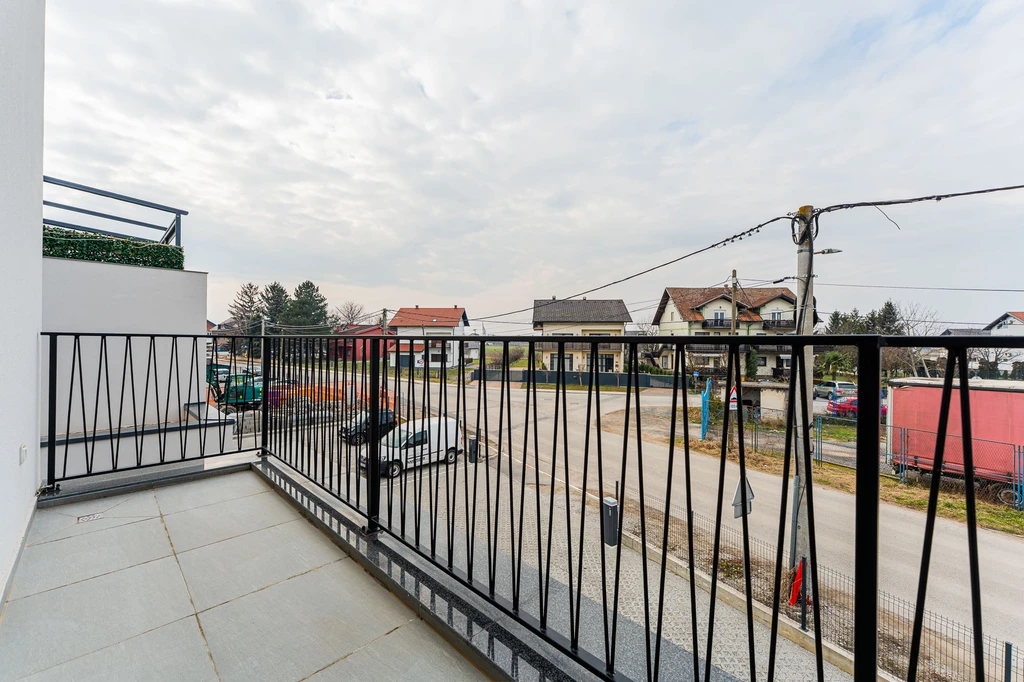 Newly Renovated 2-Bedroom Apartment in Velika Mlaka