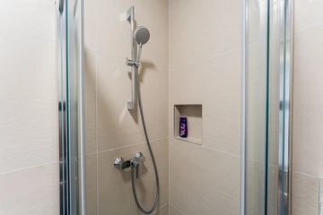 Renovated 2-Bedroom Apartment in Velika Mlaka