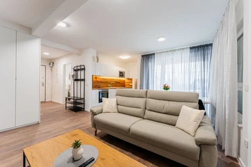 Renovated 2-Bedroom Apartment in Velika Mlaka