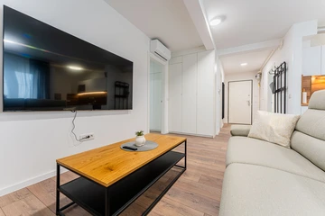 Renovated 2-Bedroom Apartment in Velika Mlaka