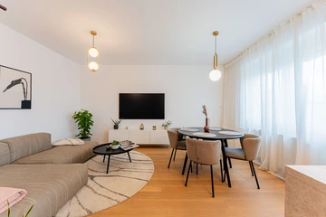 Newly Renovated 1-Bedroom Apartment for 3 in Zagreb