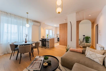 Newly Renovated 1-Bedroom Apartment for 3 in Zagreb