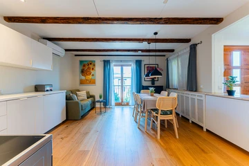 Zagreb 2-Bedroom Apartment with Small Balcony