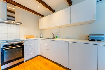 Zagreb 2-Bedroom Apartment with Small Balcony