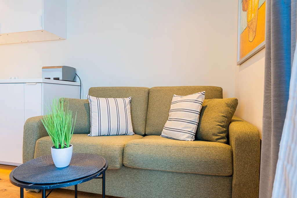 Zagreb 2-Bedroom Apartment with Small Balcony