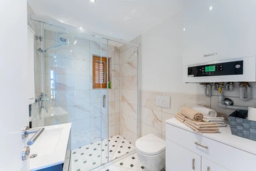 Zagreb 2-Bedroom Apartment with Small Balcony