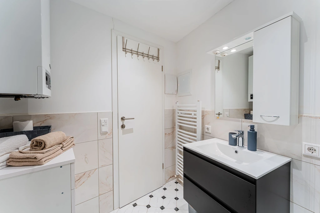 Zagreb 2-Bedroom Apartment with Small Balcony