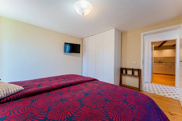 Zagreb 2-Bedroom Apartment with Small Balcony