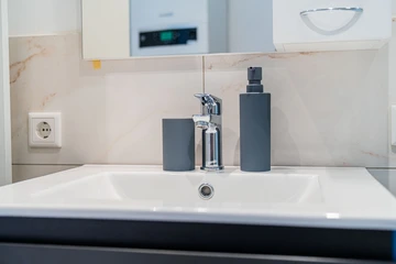 Zagreb 2-Bedroom Apartment with Small Balcony