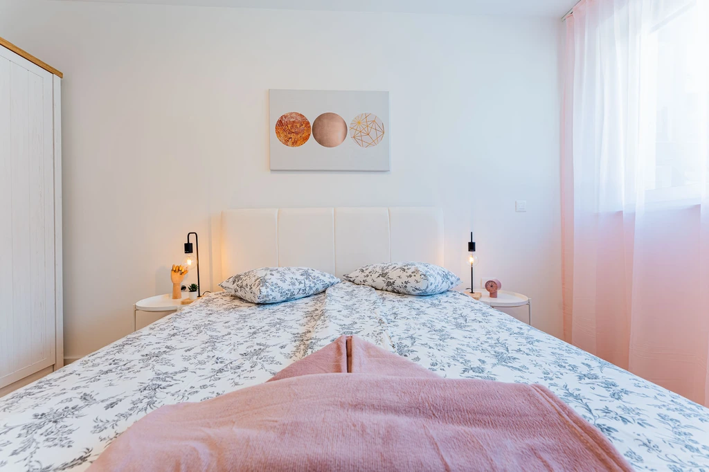 Quiet 1-Bedroom Apartment in Zagreb (Sleeps 4)