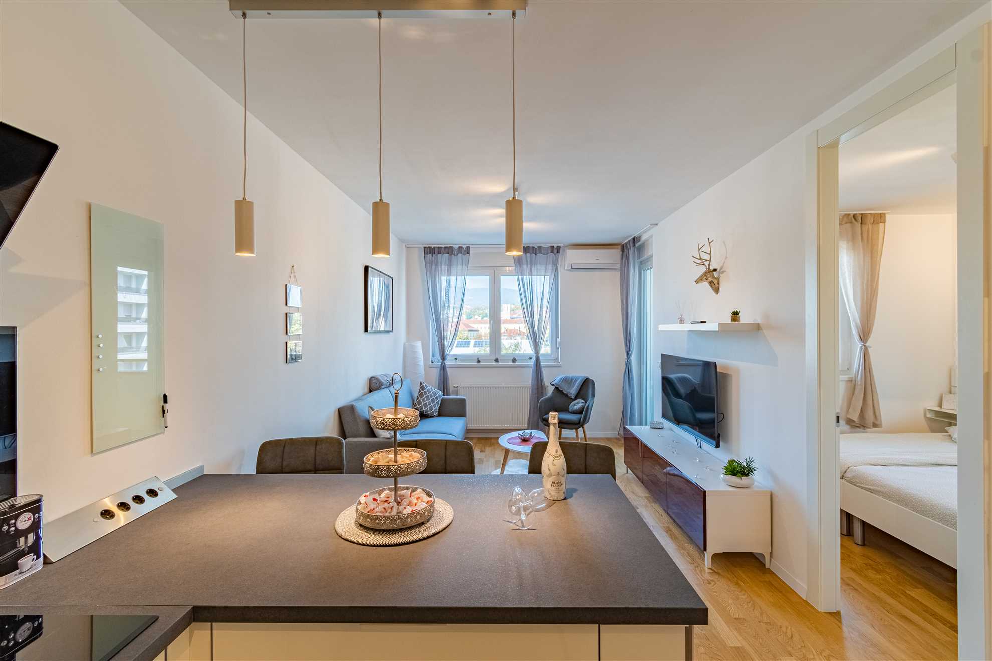 [25] Gradišćanska 28B [25]