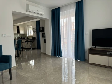 Apartment in Pula for 6 Guests with Pool View Terrace