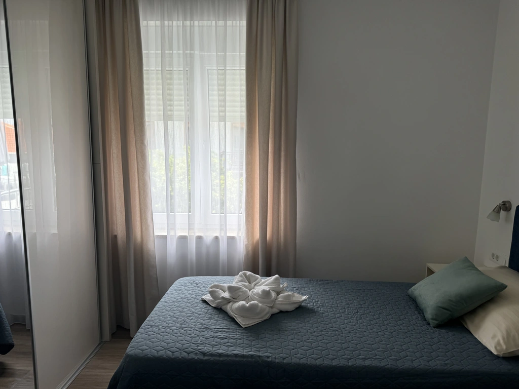 Apartment in Pula for 6 Guests with Pool View Terrace