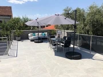 Apartment in Pula for 6 Guests with Pool View Terrace