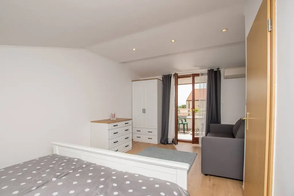 Umag 2-Bedroom Villa for up to 6 Guests